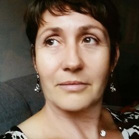 CLAUDIA BECKER-BECKMANN